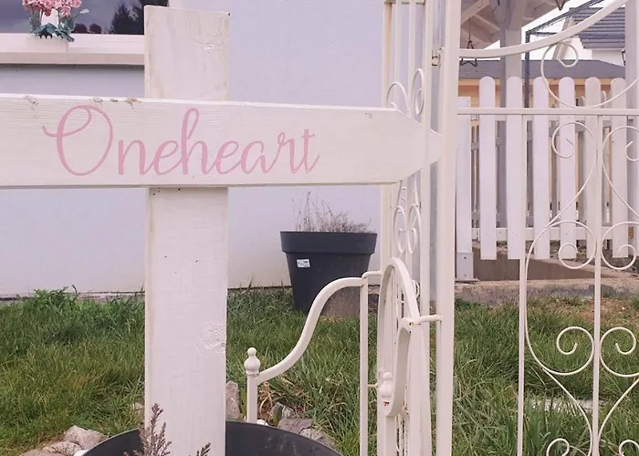 Le Oneheart Alpstuga
